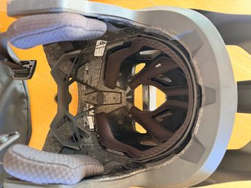 Used Fox Racing Dropframe Pro Helmet 2025 bike — image 2 of 5