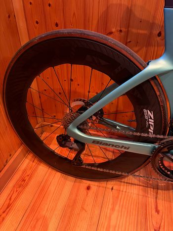 Used Zipp 858 NSW Tubeless Disc-brake 2025 bike — image 2 of 2