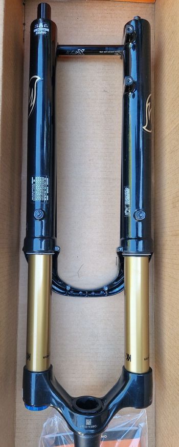 Used Fox 36 Float Factory GRIP X2 29" 160mm 2026 bike — image 2 of 4