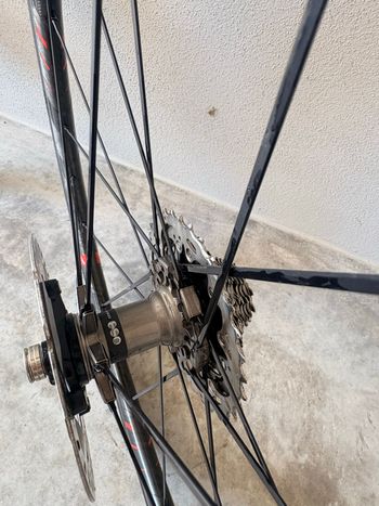 Used Fulcrum Carbon Racing Zero DB bike — image 4 of 7