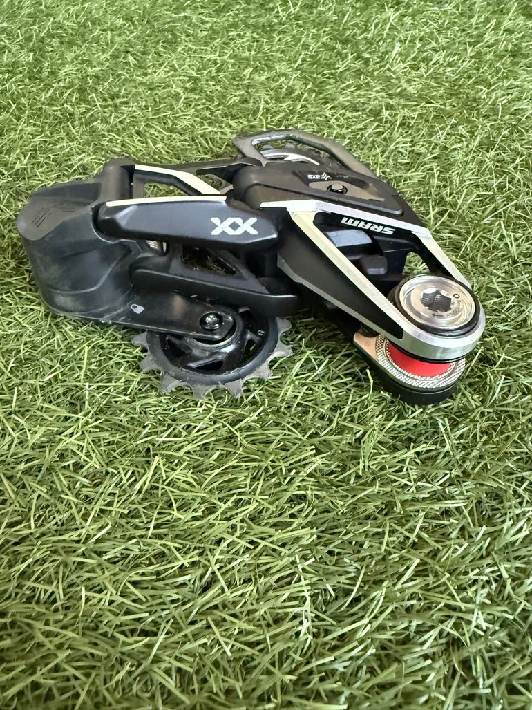 Used Sram XX SL T-Type Axs 12V 2026 bike — image 4 of 7