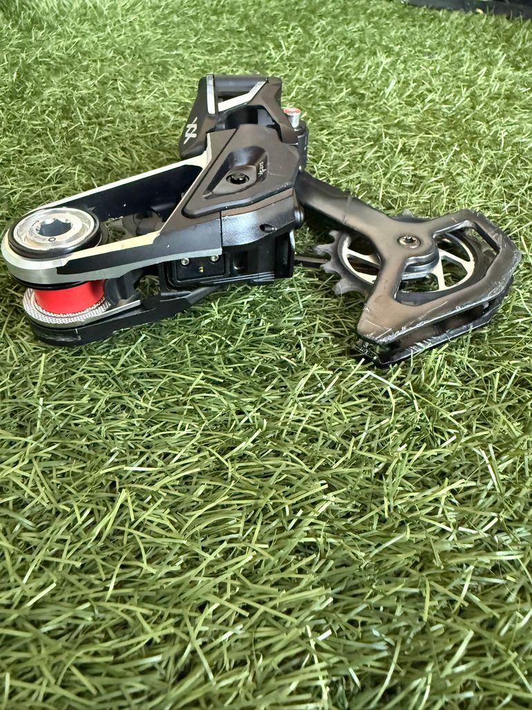 Used Sram XX SL T-Type Axs 12V 2026 bike — image 3 of 7