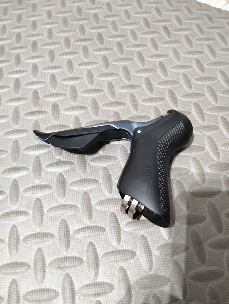 Used Shimano Ultegra Di2 ST-R8050 bike — image 5 of 14
