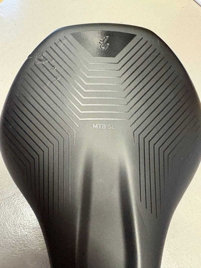 Used acid Sella 2024 bike — image 3 of 9
