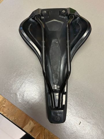 Used acid Sella 2024 bike — image 5 of 9