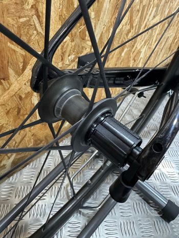 Used Mavic Cosmic Ultimate 45 Disc 2024 bike — image 2 of 7