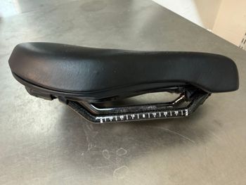 Used BiSaddle Bonneville Distance Carbon Saddle 2025 bike — image 2 of 4