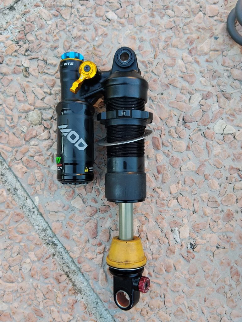 Used Formula Mod Air Shock 210x55 2025 bike — image 4 of 8