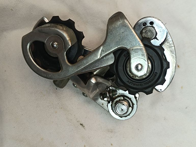 Used Shimano Light Action Rear Derailleur 1986 bike — image 5 of 5