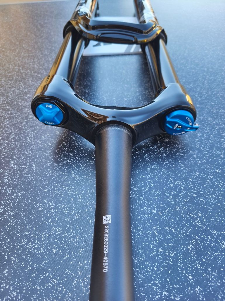 Used Fox 36 Rhythm 160mm 29" bike — image 5 of 7
