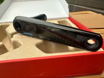 Použité Sram Rival Kurbel 175mm 2022 Drivetrain & Pedals