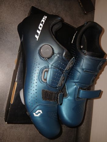 Used Scott et spiuk Chaussures comp boa Team + Spiuk aldamauu 2023 bike — image 7 of 9