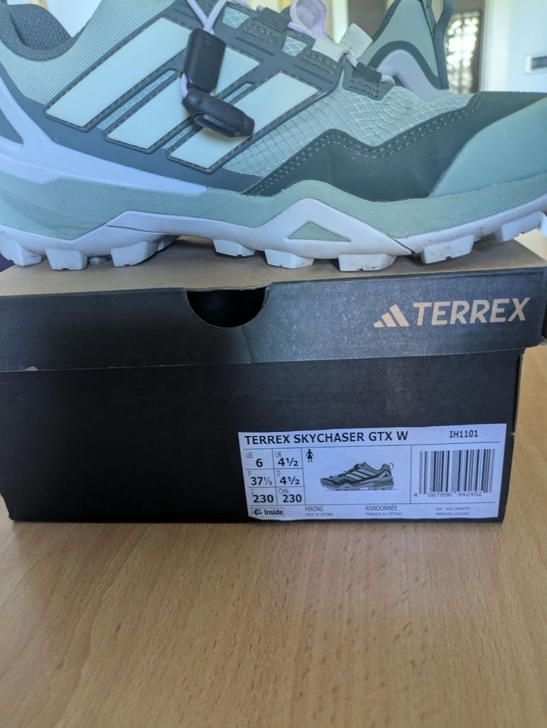 Used Adidas Terrex Skychaser GORE-TEX Hiking Shoes bike — image 2 of 6