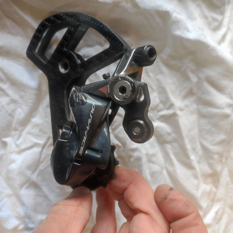 Used Shimano 105 R7000 D11-speed Groupset DURACE R7020 11V 2021 bike — image 9 of 11