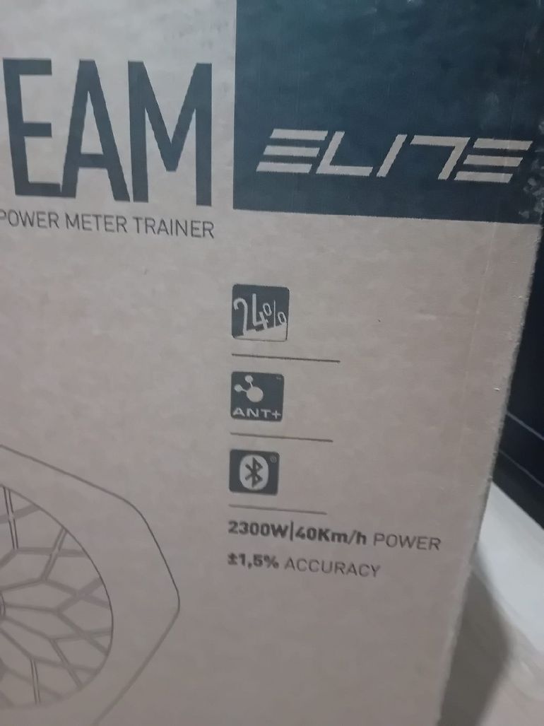 Used Elite Direto XR-TEAM 2025 bike — image 4 of 6