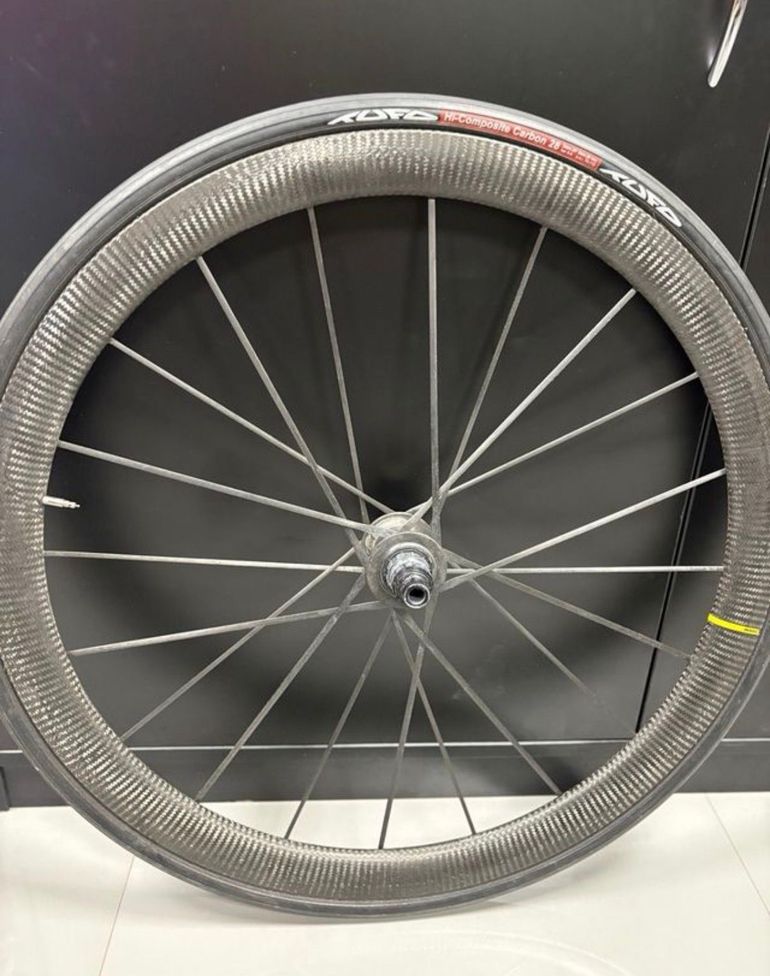 Used Mavic Cosmic Ultimate 45 Disc 23mm bike — image 2 of 7