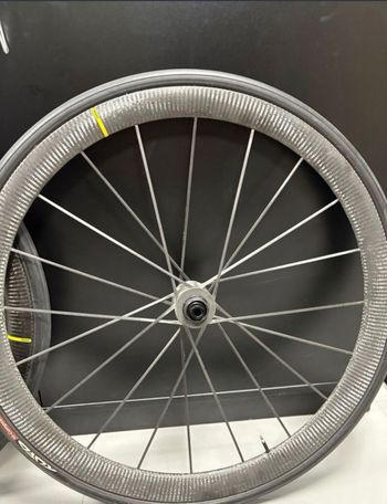 Used Mavic Cosmic Ultimate 45 Disc 23mm bike — image 6 of 7