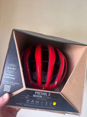 Used Specialized Capacete 2026 bike — image 3 of 3