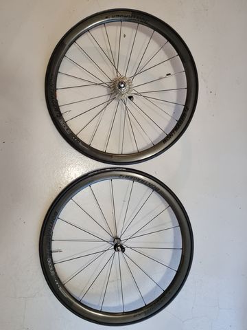 Tweedehands Bontrager Aeolus 3 TLR Disc D3 Clincher Road Wheel Wheels