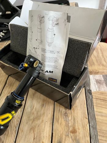 Used Öhlins TTX1 Air 230x60 2023 bike — image 9 of 9