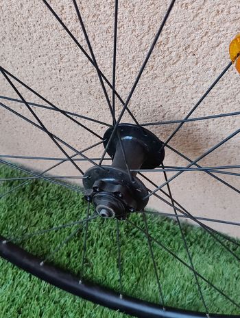 Used Triban Roue 700 Avant bike — image 2 of 4