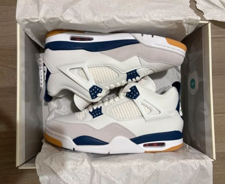 Used Jordan Air 4 SB Navy 2025 bike — image 3 of 5