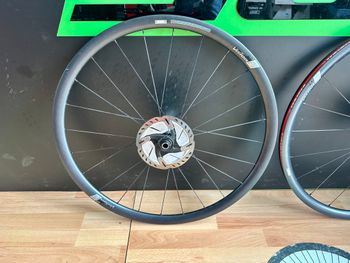 Used Vision T30 Carbon Wheelset 2022 bike — image 2 of 5
