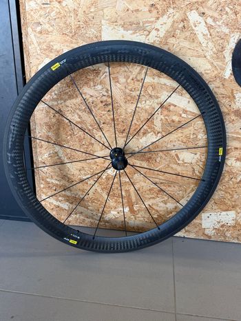 Used Mavic Cosmic Carbone SLE Front Wheel bike