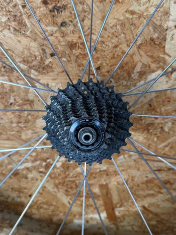 Used Zipp 404 Rear Wheel bike — image 3 of 4