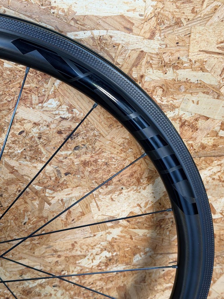 Used Ffwd F4R FCC bike — image 3 of 3