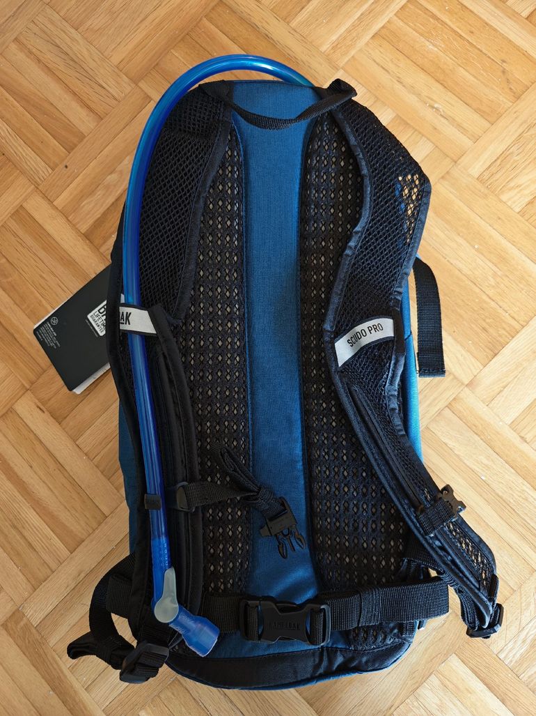 Used Camelbak Scudo Pro Trinkrucksack 12L/3L bike — image 2 of 4