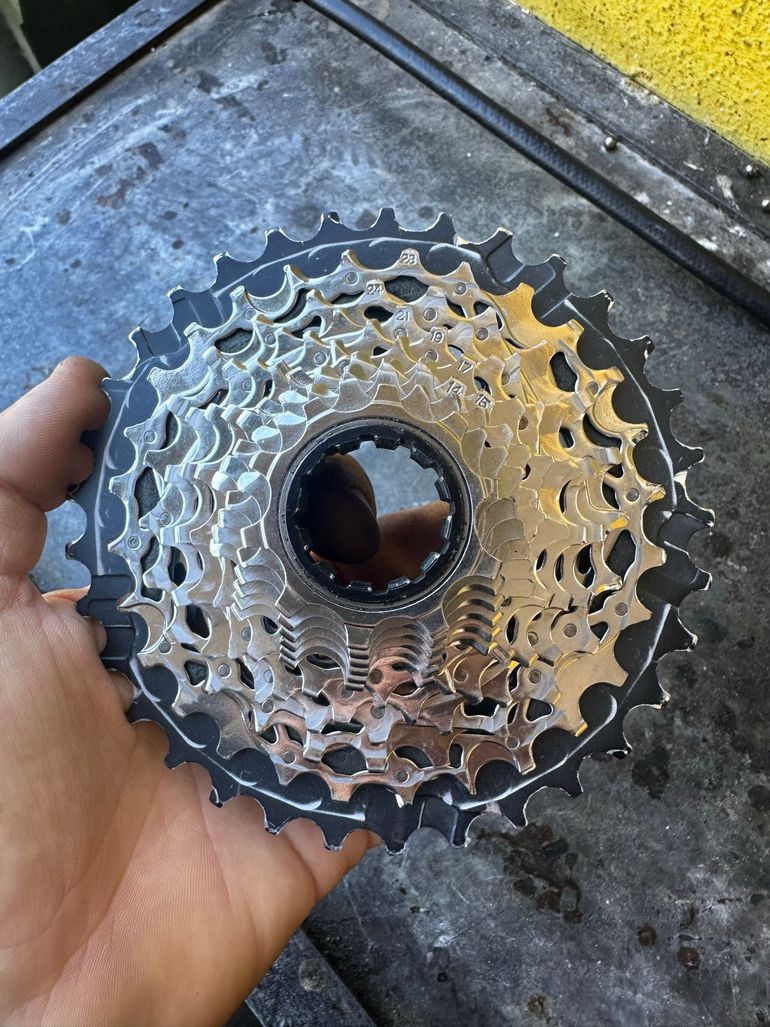 Used Sram Force AXS 10-33 Cassette 2024 bike — image 5 of 5
