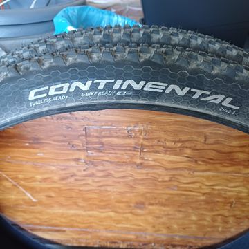 Used Continental Coppia copertoni Tyres & Tubes