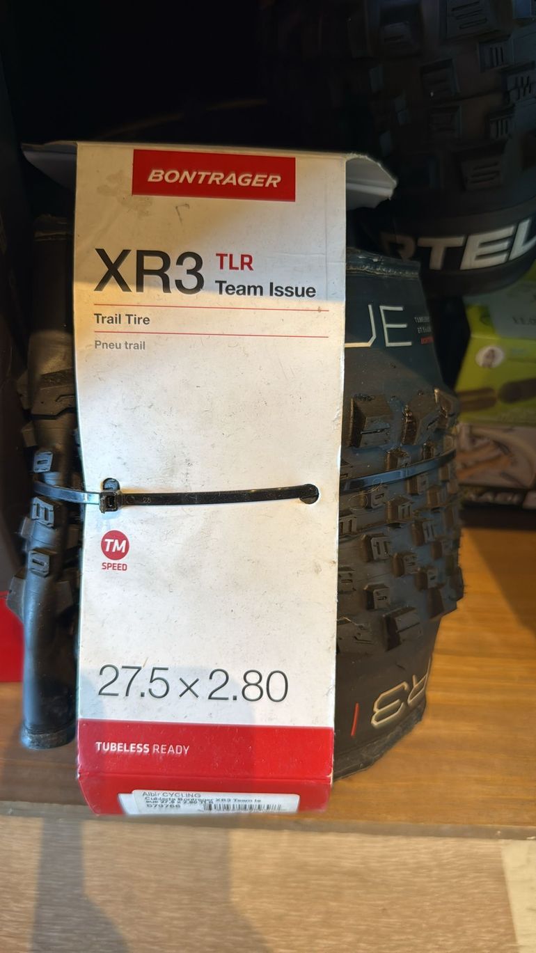Used Bontrager Cubierta bike — image 1 of 2