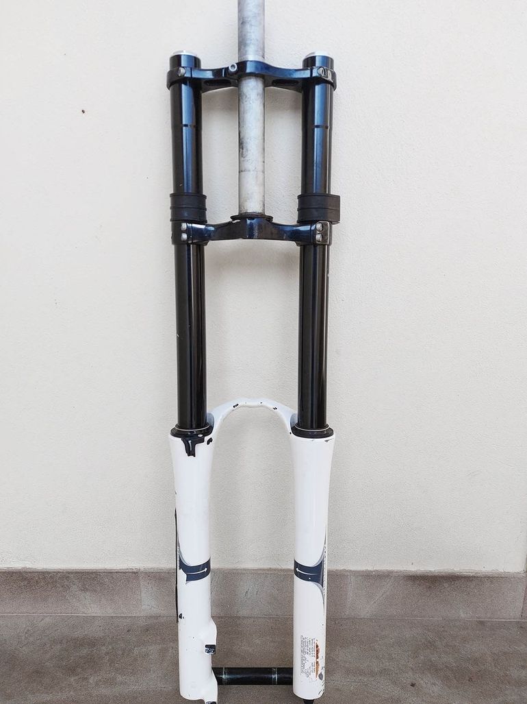 Used Marzocchi Bomber 888 RV bike — image 1 of 8
