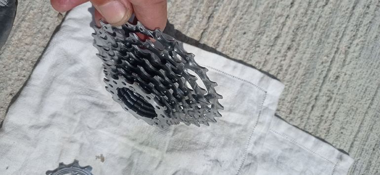 Used Microshift Cassetta Pignoni Compatibile Shimano Ultegra bike — image 3 of 6