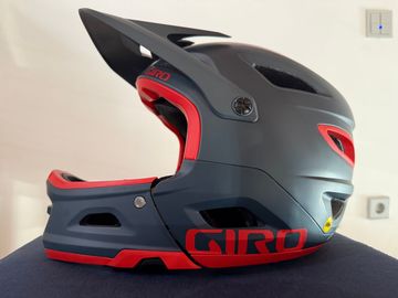 Giro Switchable MIPS Matte Portaro Grey/Red M 55-59 2020 Cycling Accessories usato