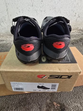 Used Sidi Genius 10 2025 bike — image 4 of 7