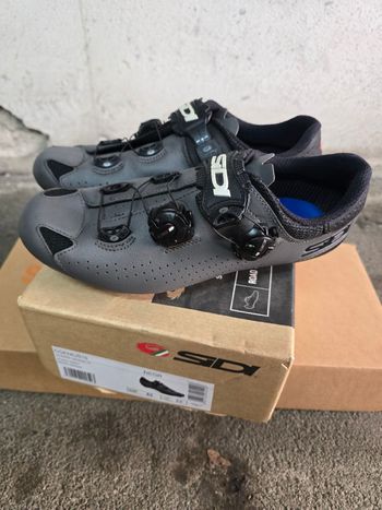 Used Sidi Genius 10 2025 bike — image 3 of 7