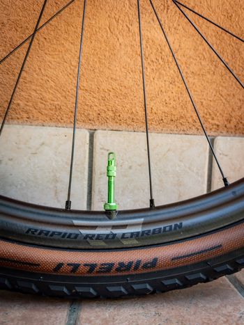Used Fulcrum Rapid Red Carbon Wheelset 2024 bike — image 3 of 9