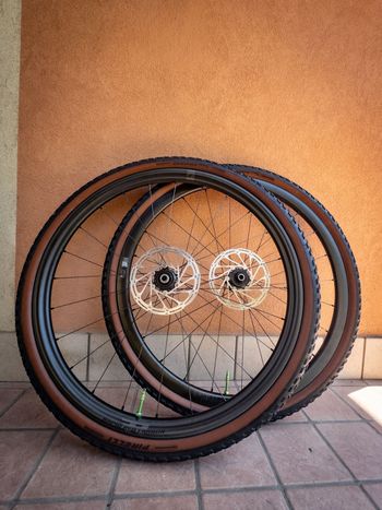 Used Fulcrum Rapid Red Carbon Wheelset 2024 bike