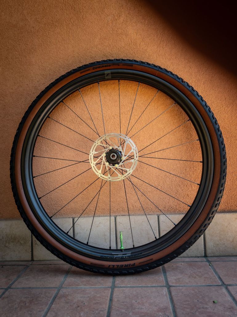 Used Fulcrum Rapid Red Carbon Wheelset 2024 bike — image 6 of 9