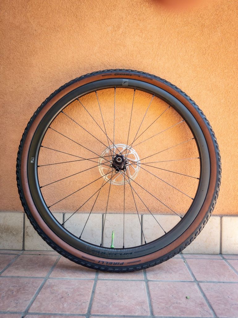 Used Fulcrum Rapid Red Carbon Wheelset 2024 bike — image 9 of 9