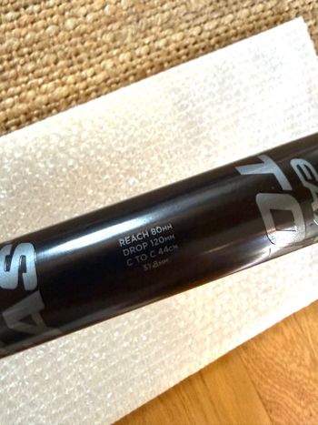 Used Easton EA70 AX Handlebar 2025 bike — image 3 of 6