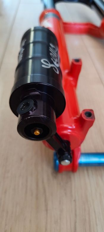 Used Marzocchi Bomber Z1 Suspension Fork 2020 bike — image 6 of 15
