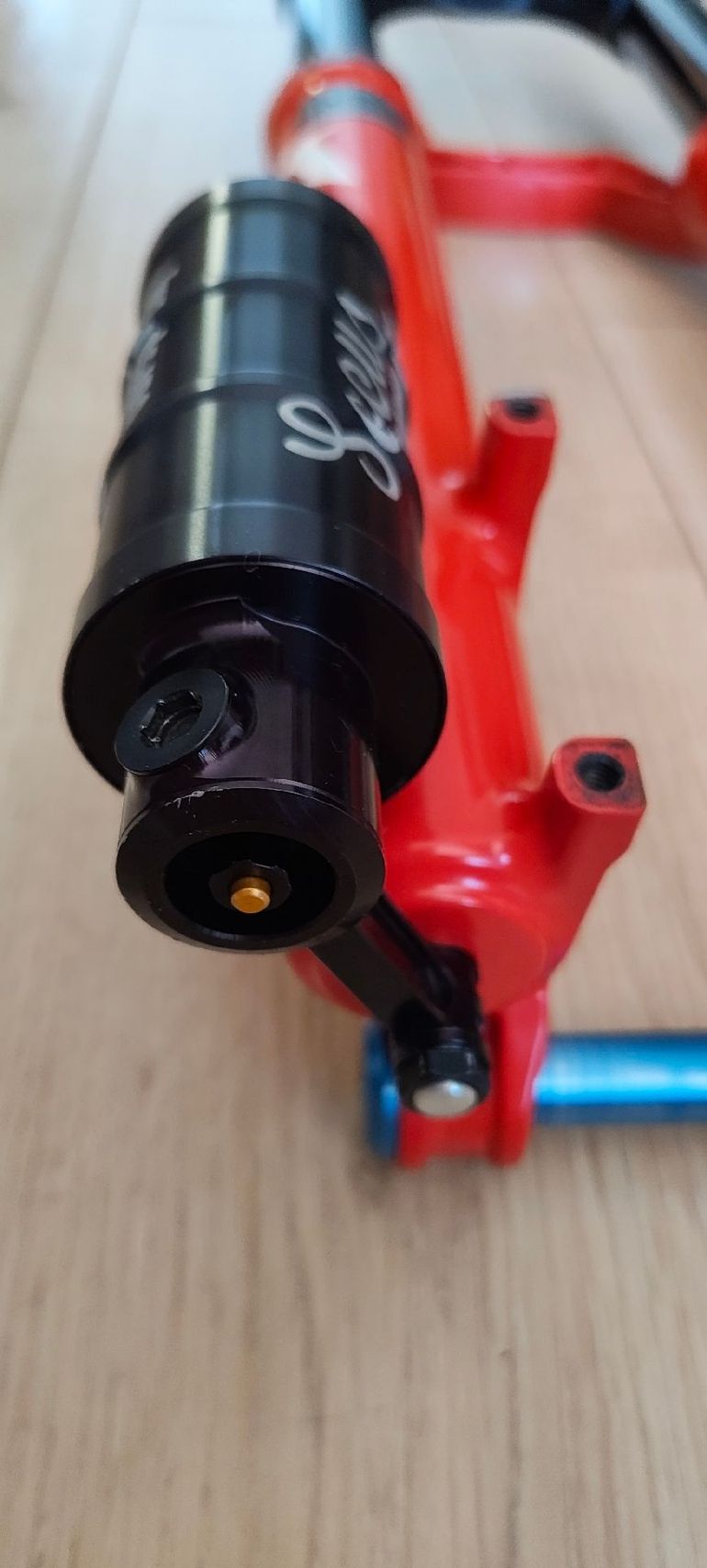 Used Marzocchi Bomber Z1 Suspension Fork 2020 bike — image 6 of 15