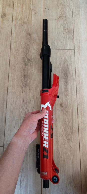 Used Marzocchi Bomber Z1 Suspension Fork 2020 bike — image 12 of 15