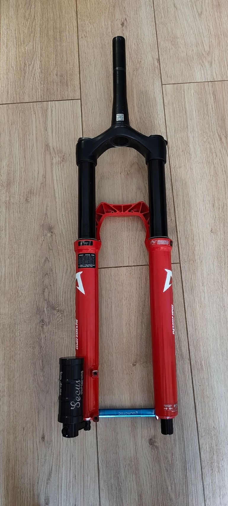 Used Marzocchi Bomber Z1 Suspension Fork 2020 bike — image 2 of 15