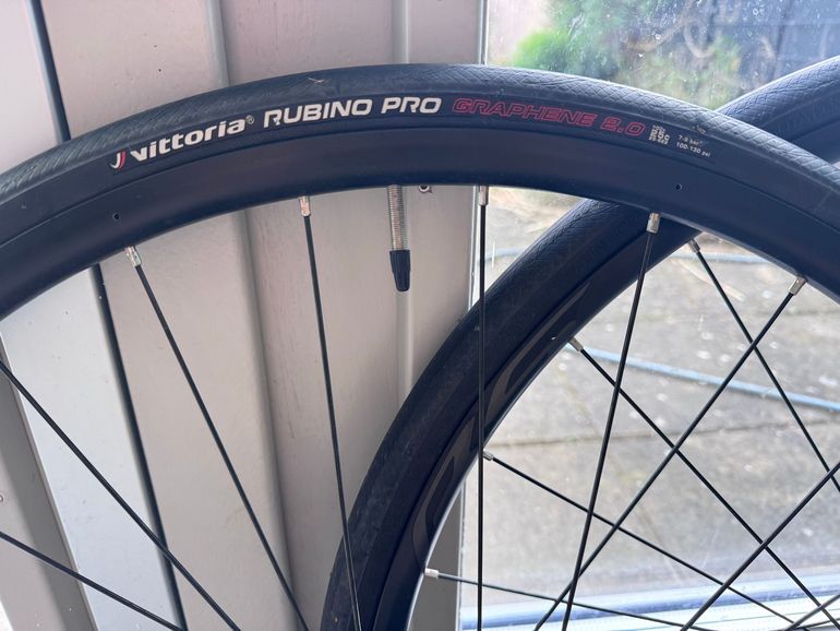 Used Shimano WH-RS171 650B Wheelset 2023 bike — image 6 of 6
