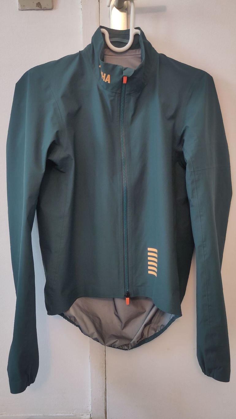 Used Rapha Gore-Tex Rain Jacket S bike — image 1 of 9